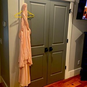 LULU’s light pink convertible dress.